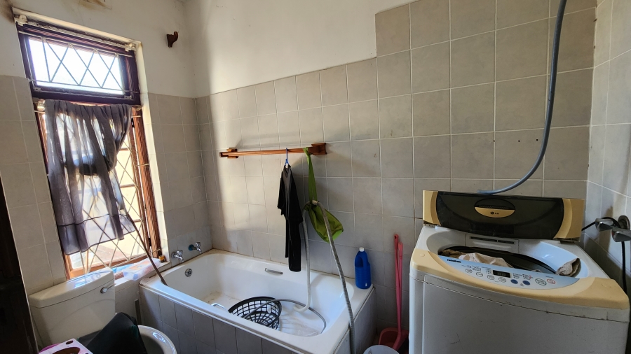 4 Bedroom Property for Sale in Uvongo KwaZulu-Natal