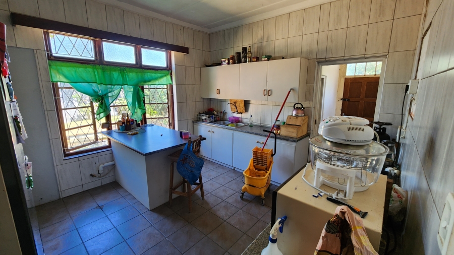 4 Bedroom Property for Sale in Uvongo KwaZulu-Natal