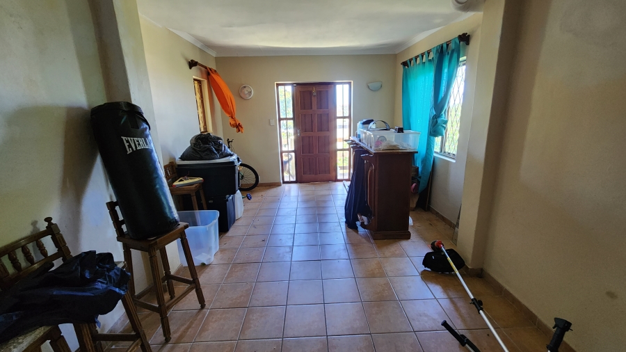 4 Bedroom Property for Sale in Uvongo KwaZulu-Natal