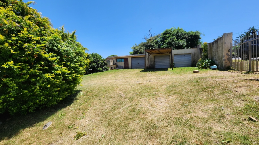 4 Bedroom Property for Sale in Uvongo KwaZulu-Natal
