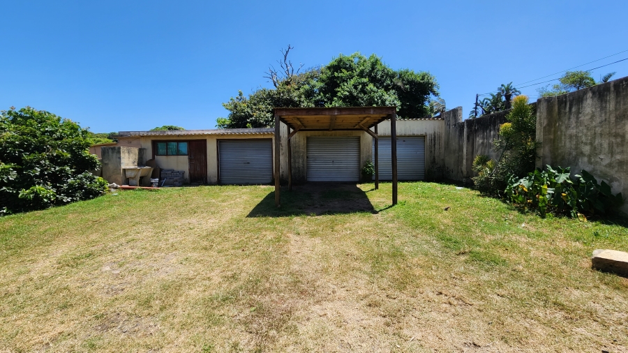 4 Bedroom Property for Sale in Uvongo KwaZulu-Natal