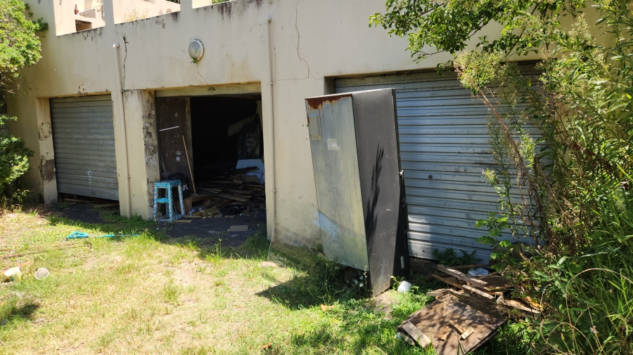 4 Bedroom Property for Sale in Uvongo KwaZulu-Natal