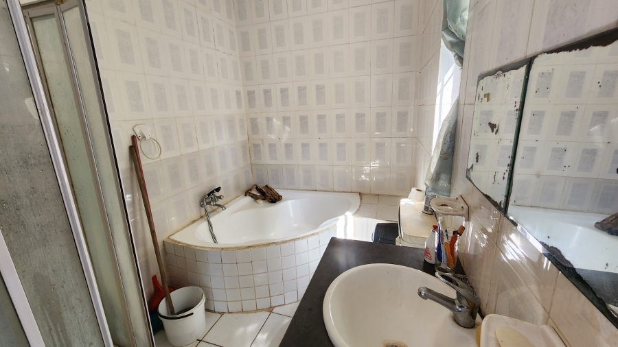 10 Bedroom Property for Sale in Uvongo KwaZulu-Natal