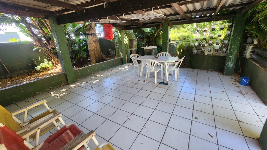 10 Bedroom Property for Sale in Uvongo KwaZulu-Natal