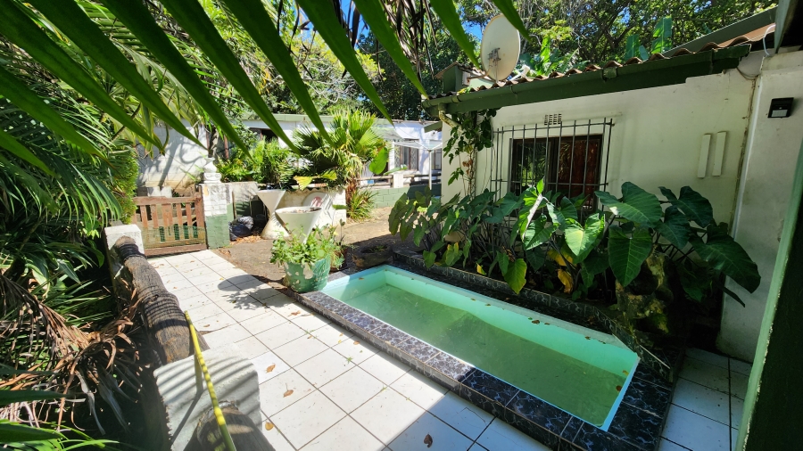 10 Bedroom Property for Sale in Uvongo KwaZulu-Natal