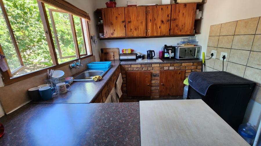 10 Bedroom Property for Sale in Uvongo KwaZulu-Natal