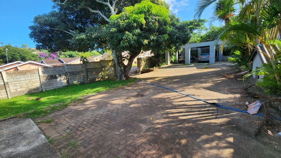 12 Bedroom Property for Sale in Uvongo KwaZulu-Natal