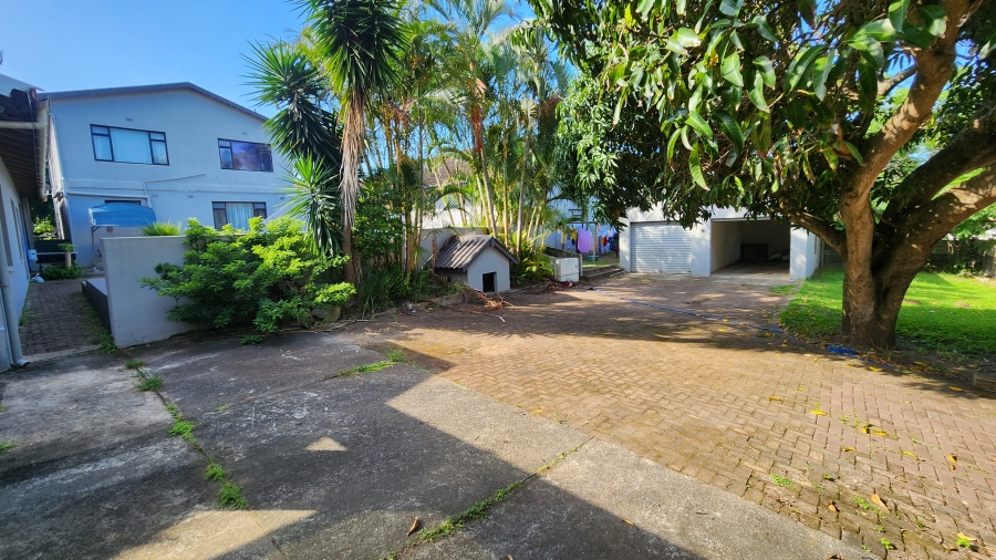 12 Bedroom Property for Sale in Uvongo KwaZulu-Natal