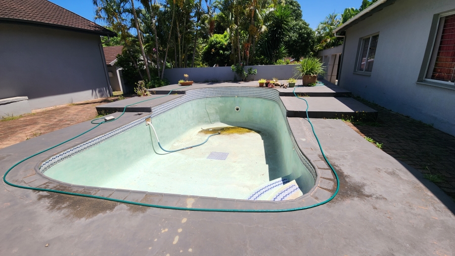 12 Bedroom Property for Sale in Uvongo KwaZulu-Natal