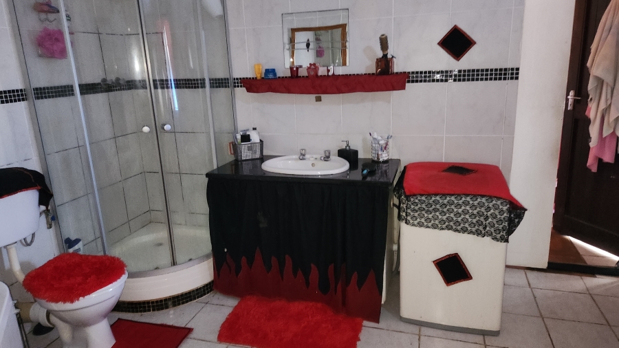 12 Bedroom Property for Sale in Uvongo KwaZulu-Natal