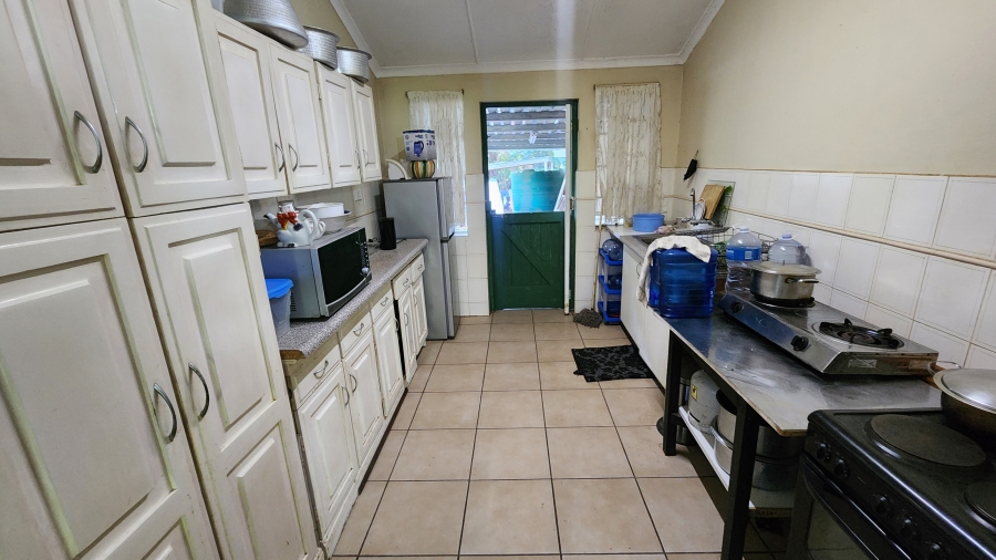 4 Bedroom Property for Sale in Uvongo KwaZulu-Natal