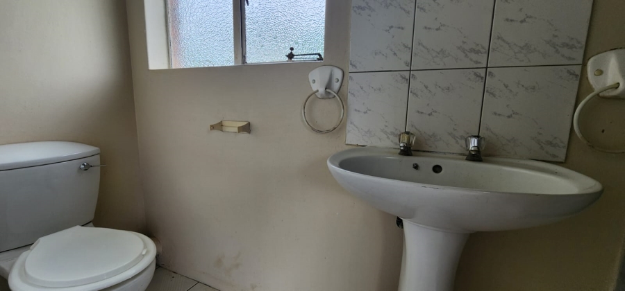 To Let 4 Bedroom Property for Rent in Kildare KwaZulu-Natal