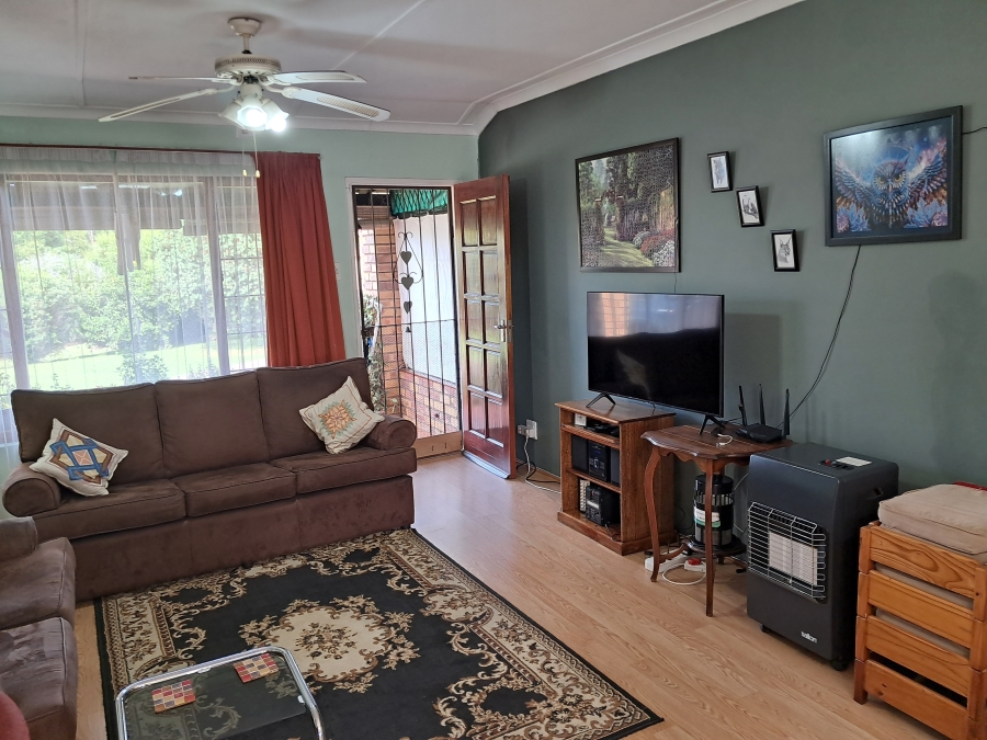 3 Bedroom Property for Sale in Greendale KwaZulu-Natal