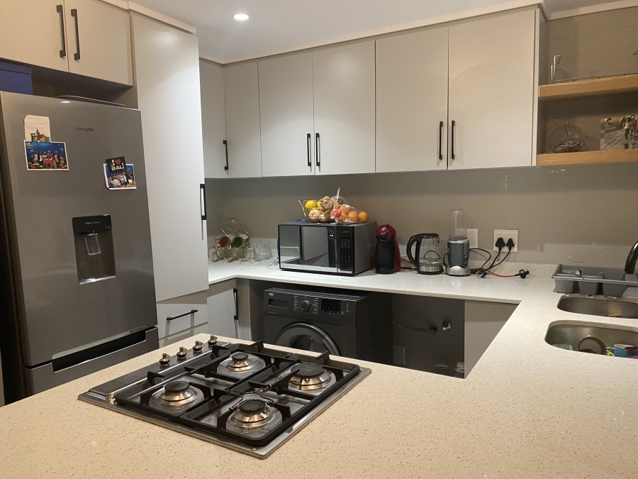 To Let 2 Bedroom Property for Rent in Palm Lakes Estate KwaZulu-Natal