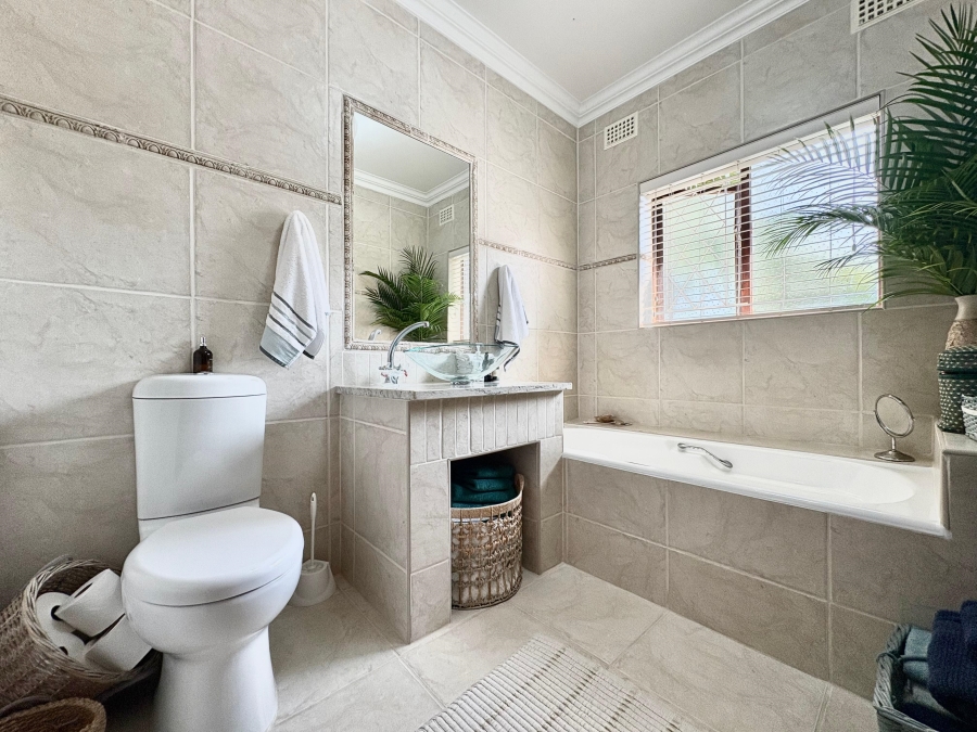 4 Bedroom Property for Sale in Salt Rock KwaZulu-Natal