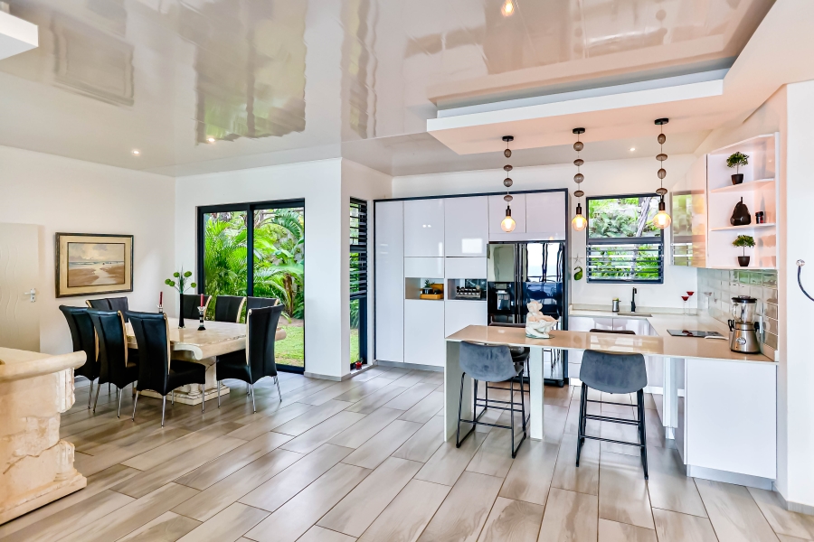 5 Bedroom Property for Sale in Ballito Central KwaZulu-Natal
