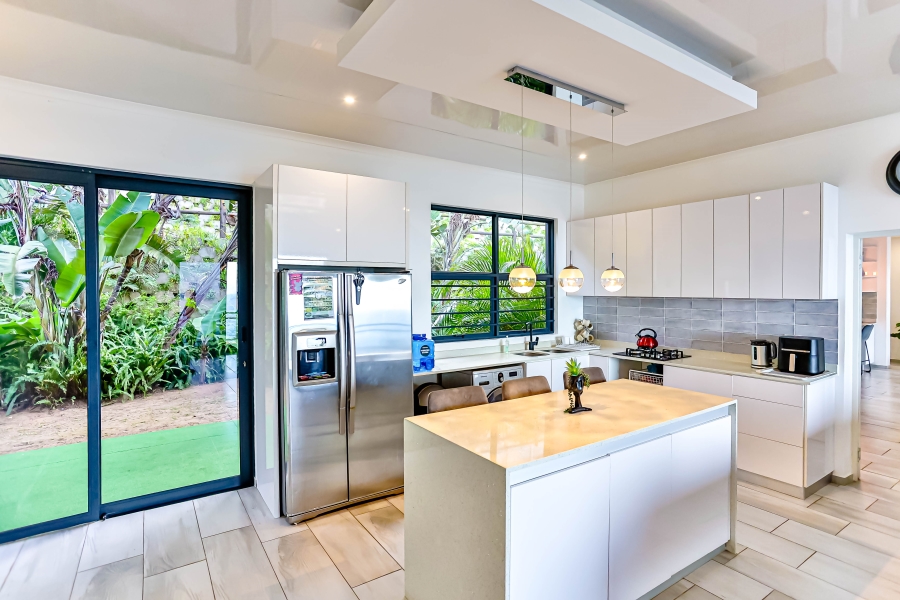 5 Bedroom Property for Sale in Ballito Central KwaZulu-Natal