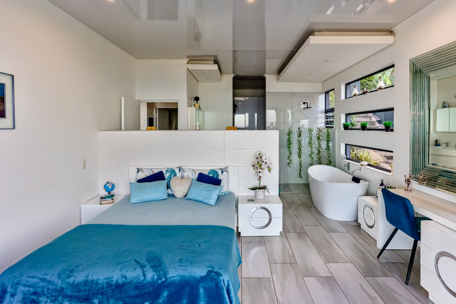 5 Bedroom Property for Sale in Ballito Central KwaZulu-Natal