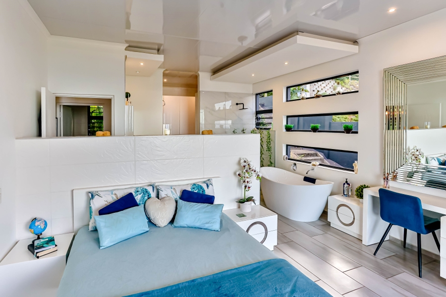 5 Bedroom Property for Sale in Ballito Central KwaZulu-Natal