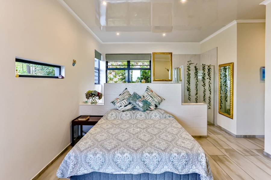 5 Bedroom Property for Sale in Ballito Central KwaZulu-Natal