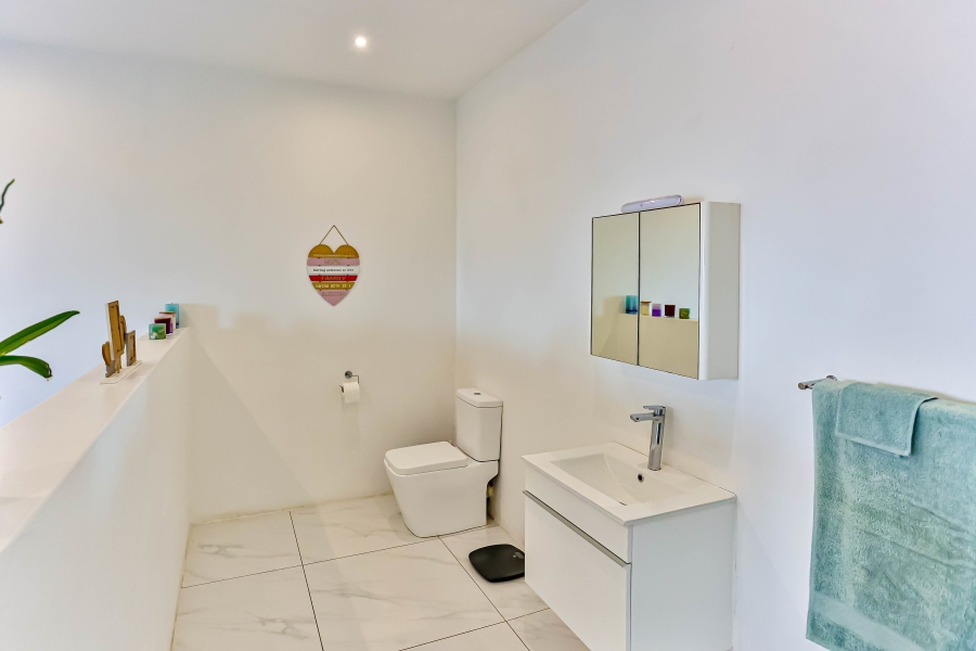 5 Bedroom Property for Sale in Ballito Central KwaZulu-Natal