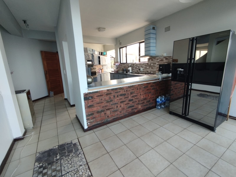 6 Bedroom Property for Sale in Bluff KwaZulu-Natal