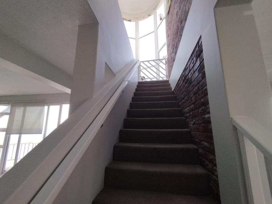 6 Bedroom Property for Sale in Bluff KwaZulu-Natal