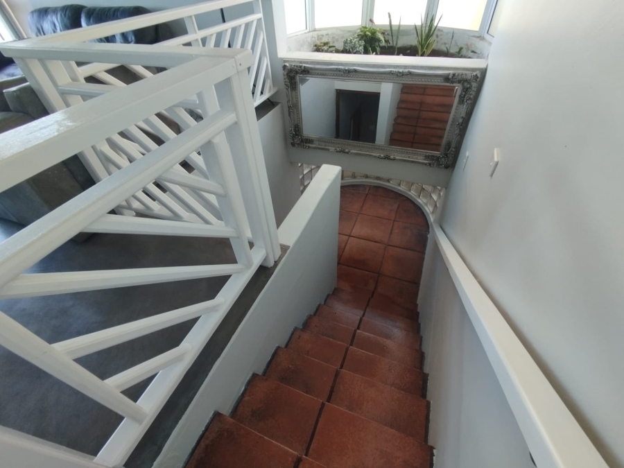 6 Bedroom Property for Sale in Bluff KwaZulu-Natal