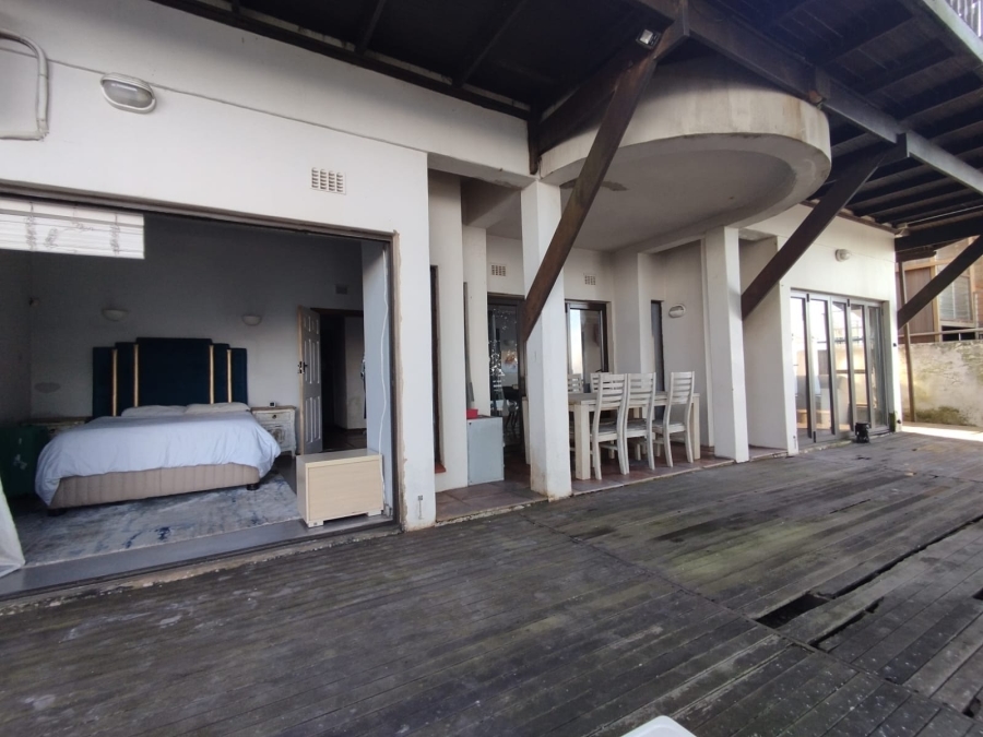6 Bedroom Property for Sale in Bluff KwaZulu-Natal