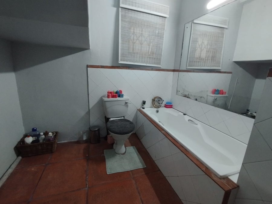 6 Bedroom Property for Sale in Bluff KwaZulu-Natal