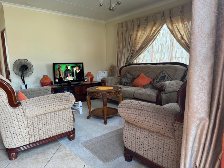 To Let 2 Bedroom Property for Rent in Merrivale KwaZulu-Natal