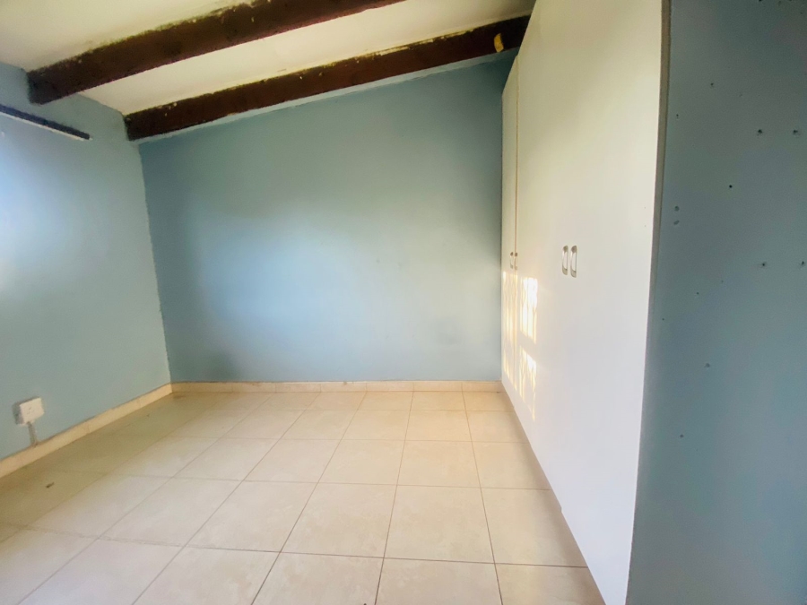 5 Bedroom Property for Sale in Panorama KwaZulu-Natal