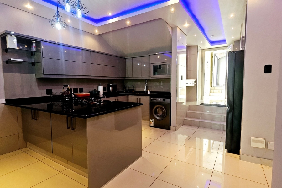 2 Bedroom Property for Sale in La Lucia Ridge KwaZulu-Natal