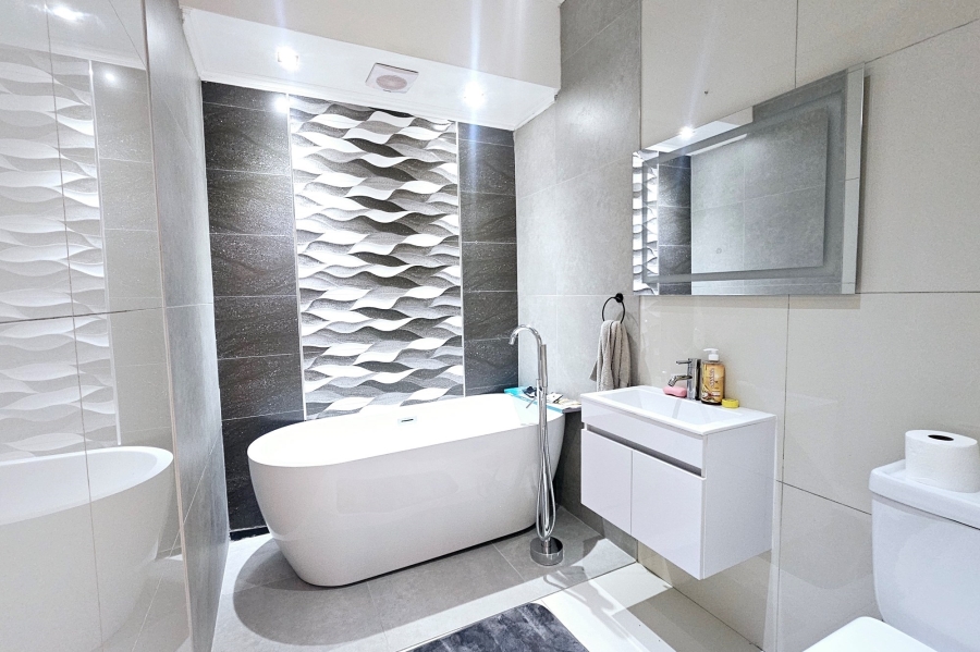 2 Bedroom Property for Sale in La Lucia Ridge KwaZulu-Natal