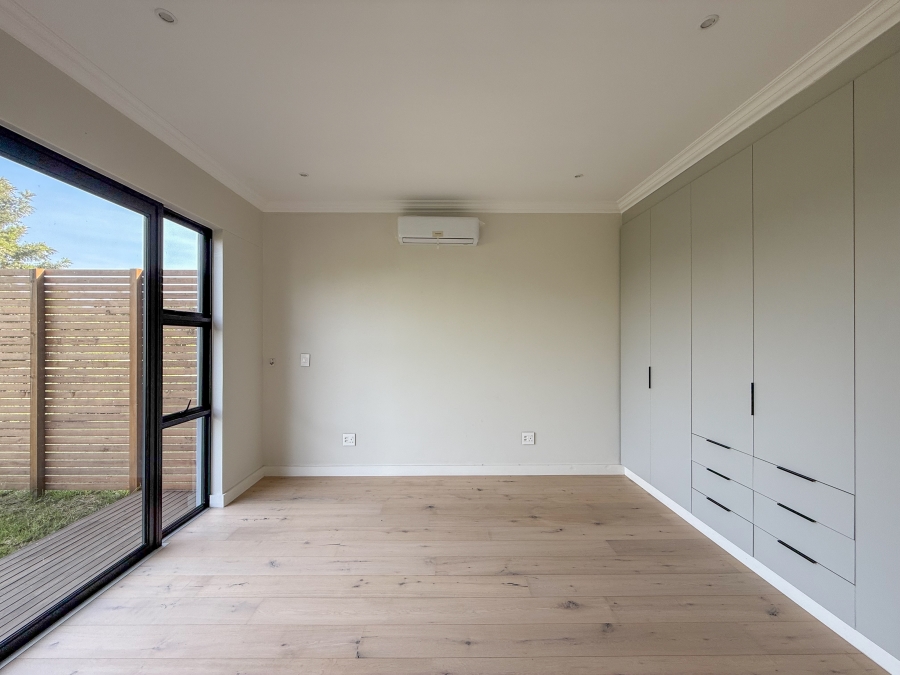 To Let 3 Bedroom Property for Rent in New Salt Rock City KwaZulu-Natal