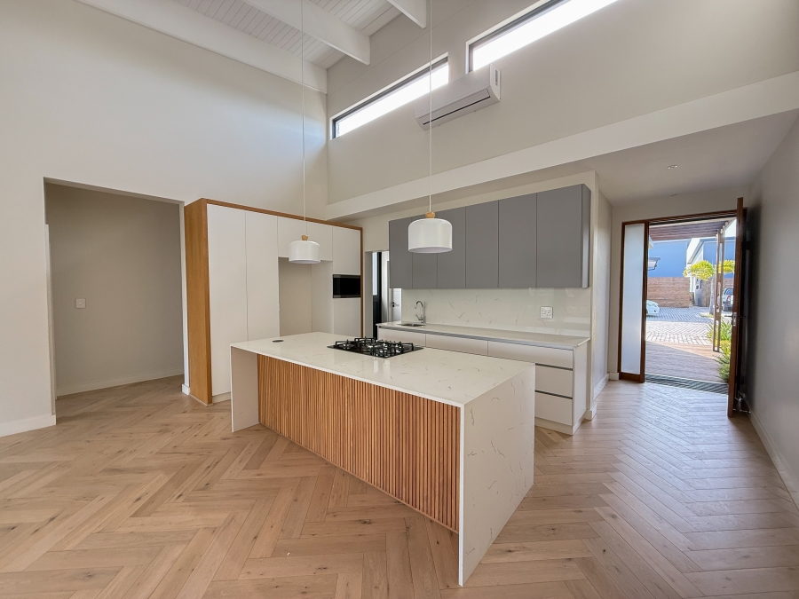 To Let 3 Bedroom Property for Rent in New Salt Rock City KwaZulu-Natal