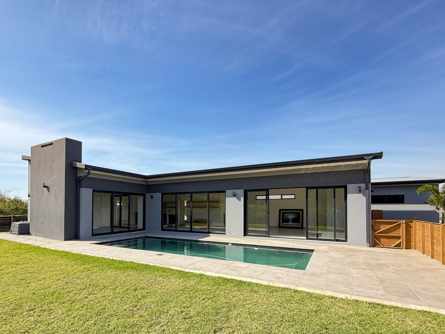 To Let 3 Bedroom Property for Rent in New Salt Rock City KwaZulu-Natal