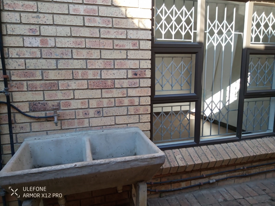 To Let 2 Bedroom Property for Rent in Temple Valley KwaZulu-Natal
