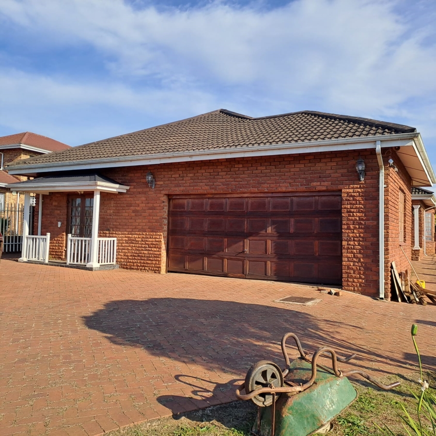 4 Bedroom Property for Sale in Howick West KwaZulu-Natal