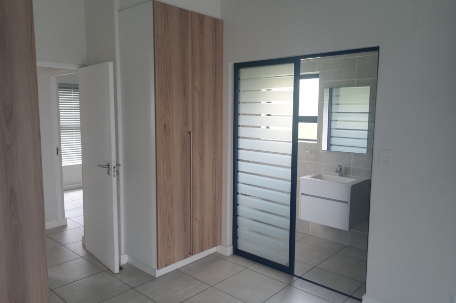 To Let 2 Bedroom Property for Rent in Ballito Central KwaZulu-Natal
