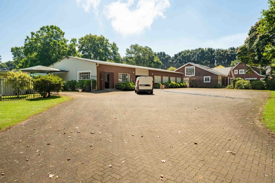 4 Bedroom Property for Sale in Alverstone KwaZulu-Natal