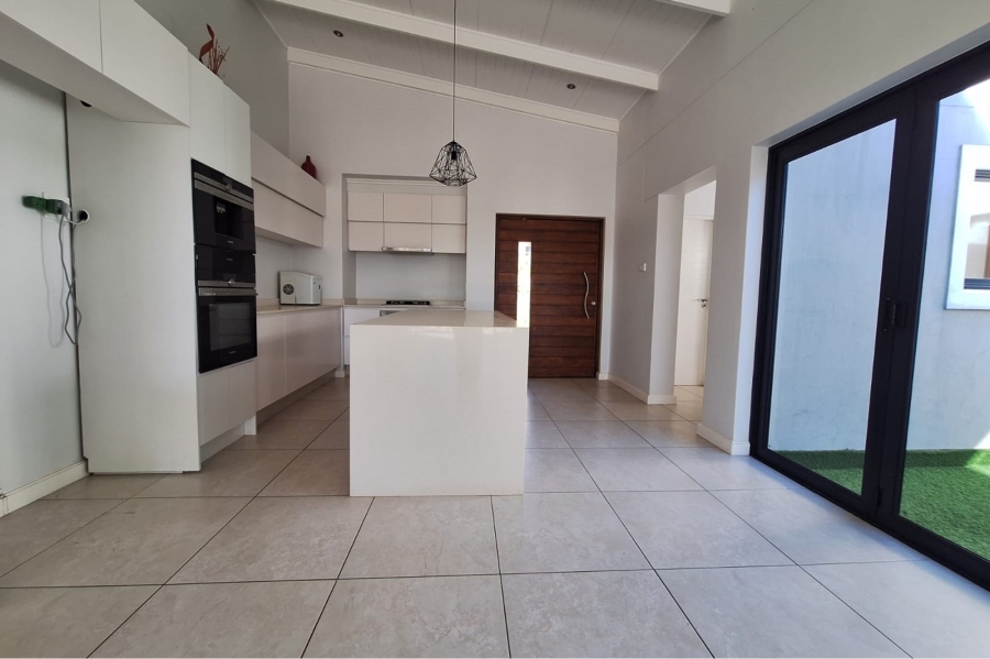 3 Bedroom Property for Sale in Salt Rock KwaZulu-Natal
