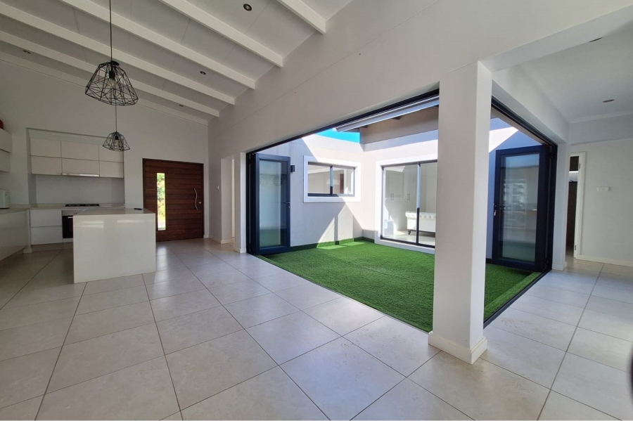 3 Bedroom Property for Sale in Salt Rock KwaZulu-Natal