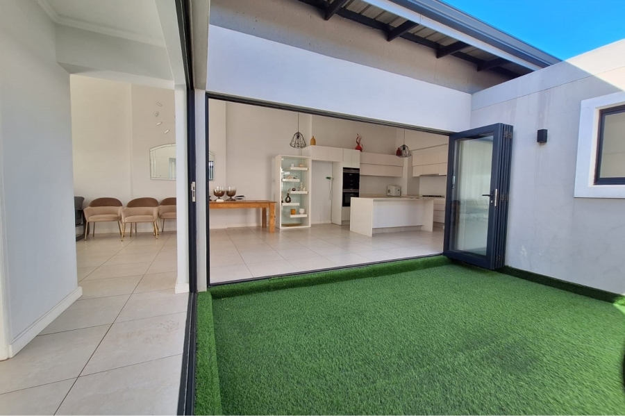 3 Bedroom Property for Sale in Salt Rock KwaZulu-Natal