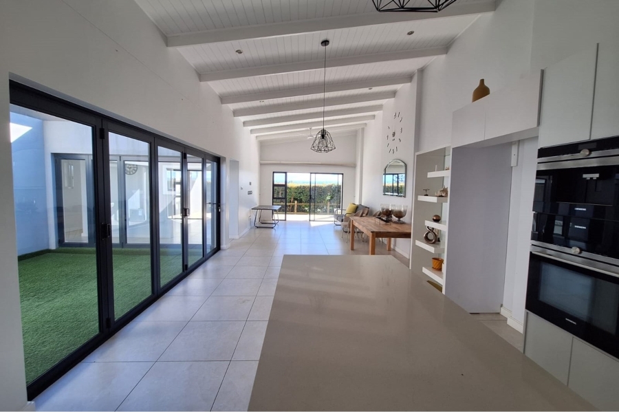 3 Bedroom Property for Sale in Salt Rock KwaZulu-Natal