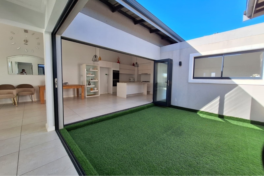 3 Bedroom Property for Sale in Salt Rock KwaZulu-Natal