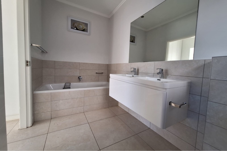 3 Bedroom Property for Sale in Salt Rock KwaZulu-Natal