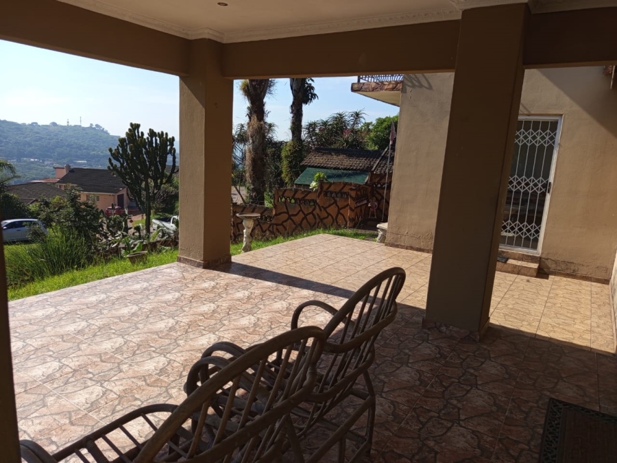 4 Bedroom Property for Sale in Dawncrest KwaZulu-Natal
