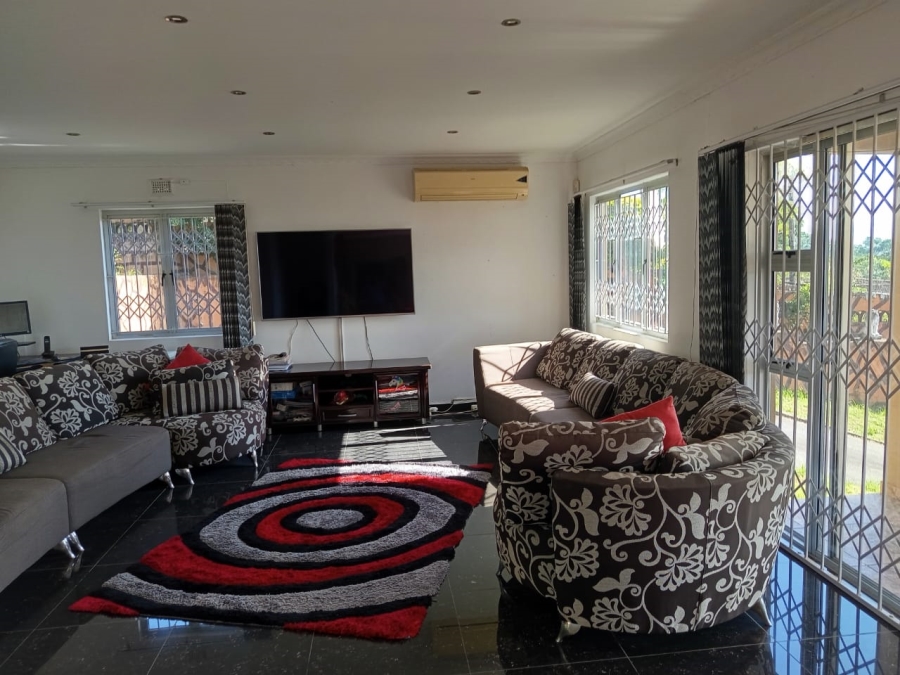 4 Bedroom Property for Sale in Dawncrest KwaZulu-Natal