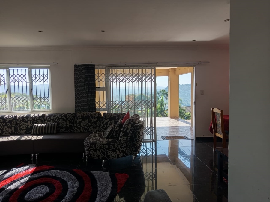 4 Bedroom Property for Sale in Dawncrest KwaZulu-Natal